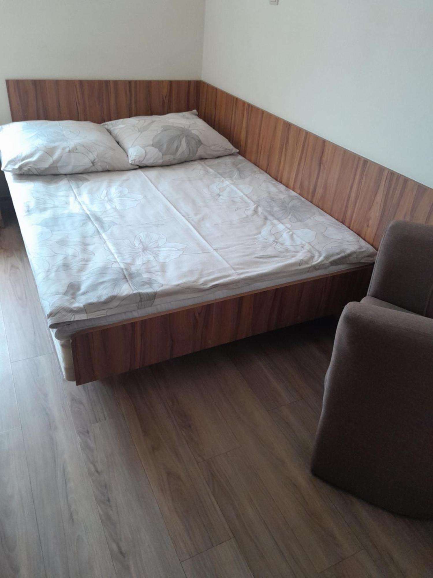 Hostel Polon Pułtusk Bagian luar foto
