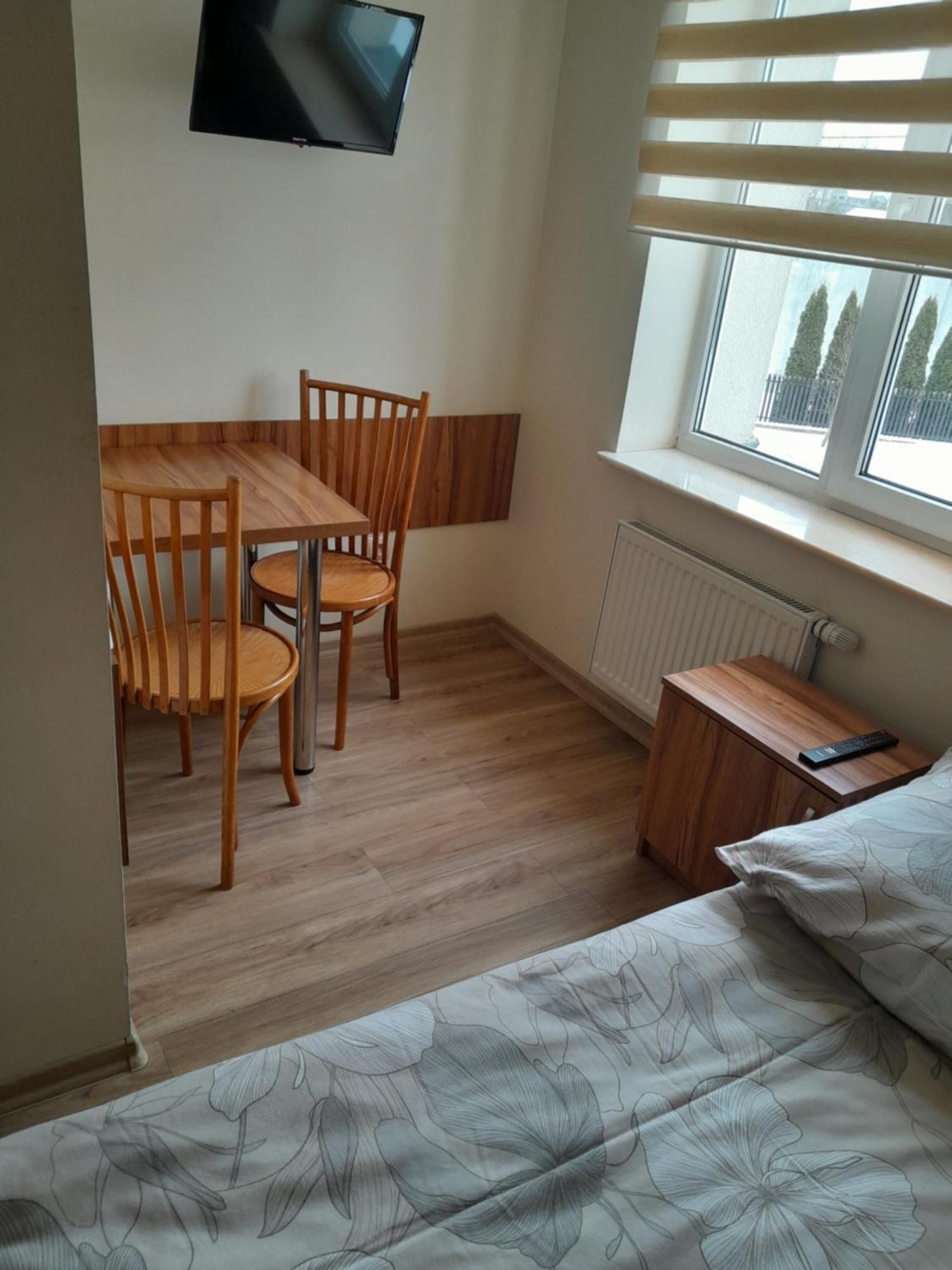 Hostel Polon Pułtusk Bagian luar foto
